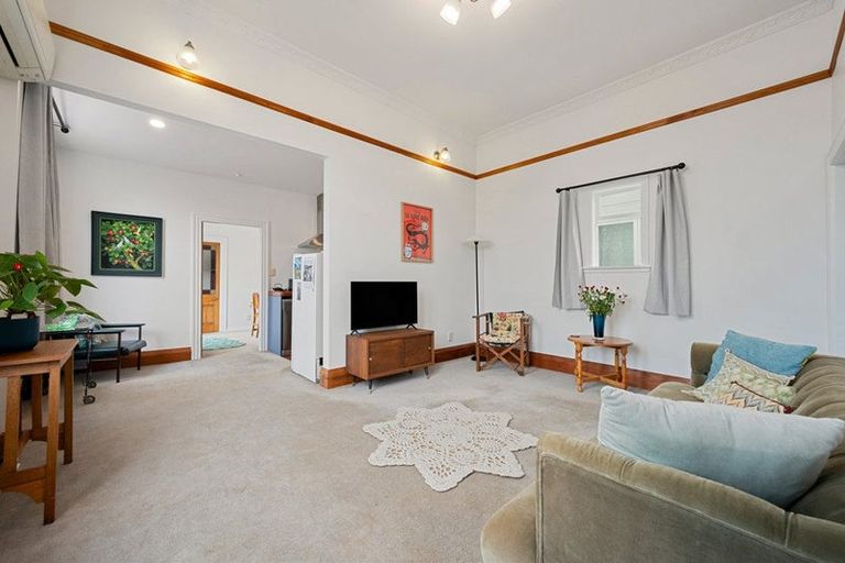 Photo of property in 141 Aro Street, Aro Valley, Wellington, 6021