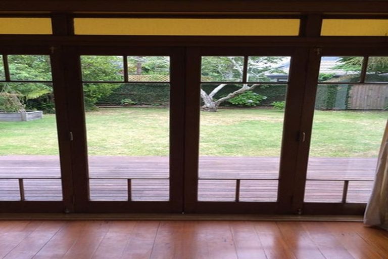 Photo of property in 6 Adam Street, Greenlane, Auckland, 1051