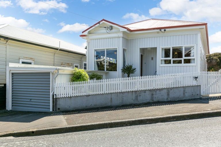 Photo of property in 32 Liffey Street, Island Bay, Wellington, 6023