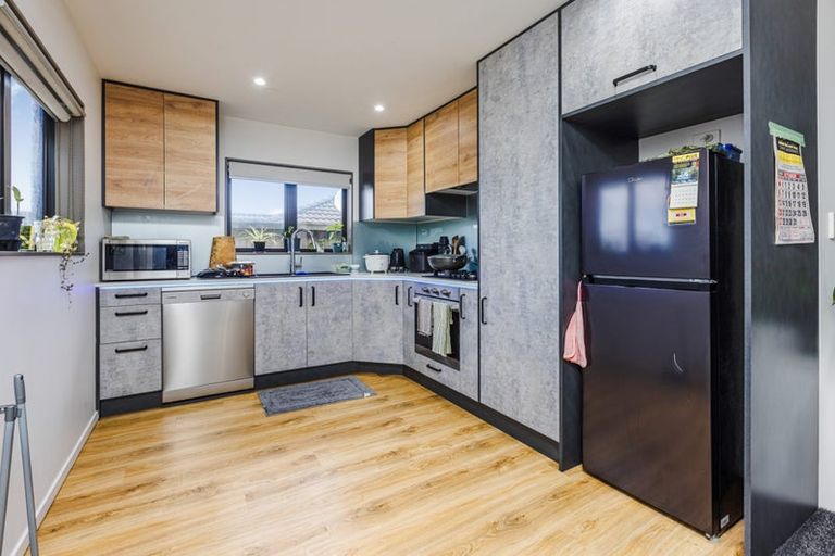 Photo of property in 50a Hillcrest Road, Papatoetoe, Auckland, 2025