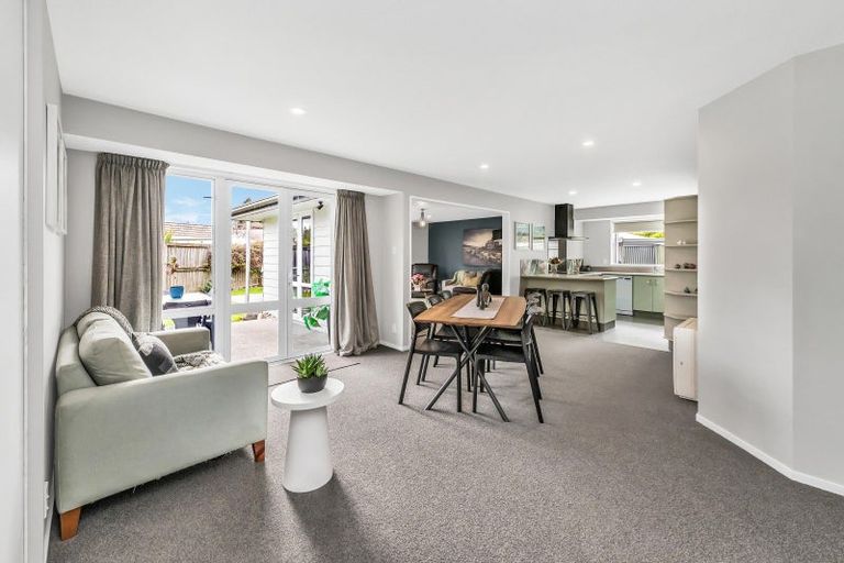 Photo of property in 15 Cross Street, Coalgate, 7673