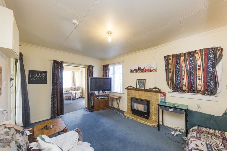 Photo of property in 28 Brightwater Terrace, Terrace End, Palmerston North, 4410