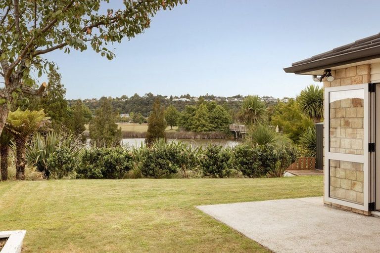 Photo of property in 39 Scoria Close, Pyes Pa, Tauranga, 3112