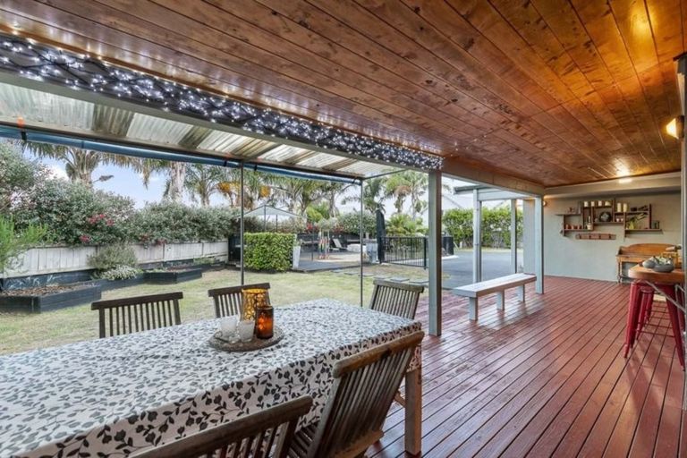 Photo of property in 2/25 The Avenue, Albany, Auckland, 0632