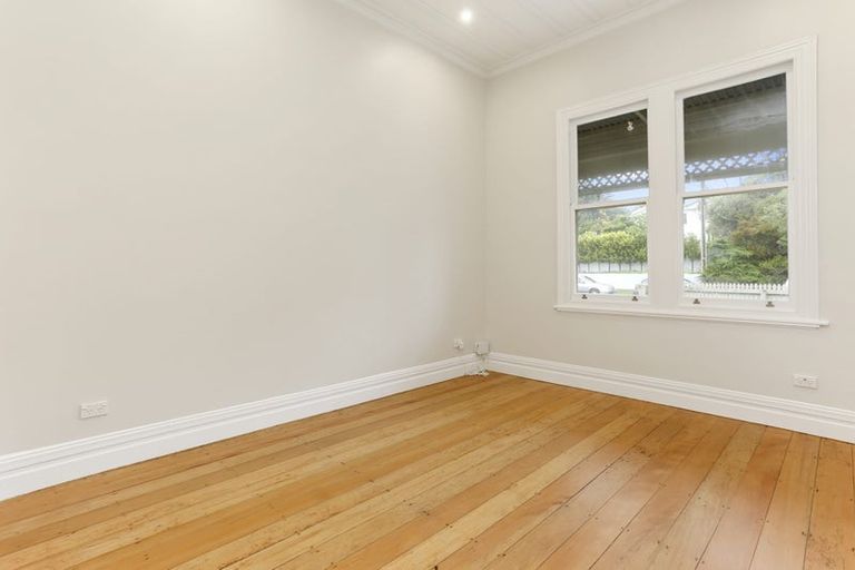 Photo of property in 7 Bannerman Road, Morningside, Auckland, 1022