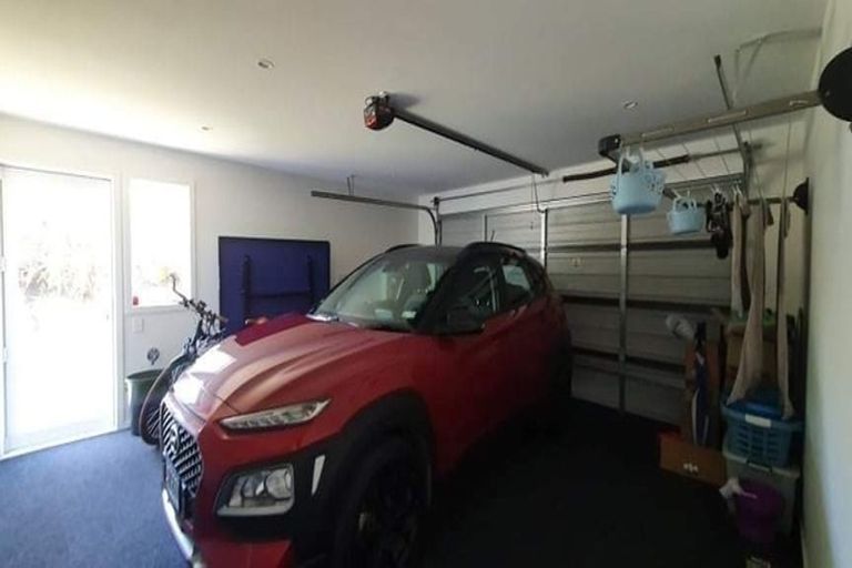 Photo of property in 33 Golf Vue Place, Castlecliff, Whanganui, 4501