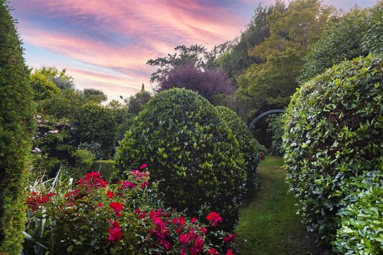 Photo of property in 3 Westburn Terrace, Burnside, Christchurch, 8041