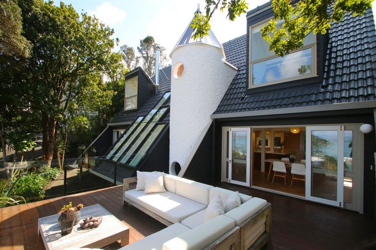 Photo of property in 67 Rosecamp Road, Beach Haven, Auckland, 0626