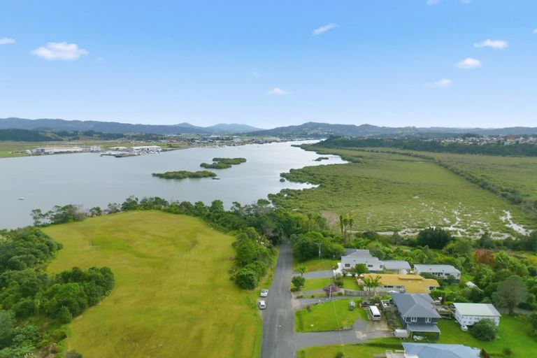 Photo of property in 53 Pah Road, Onerahi, Whangarei, 0110