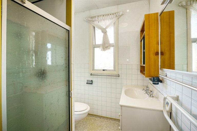 Photo of property in 12 Kowhai Street, Ravensbourne, Dunedin, 9022