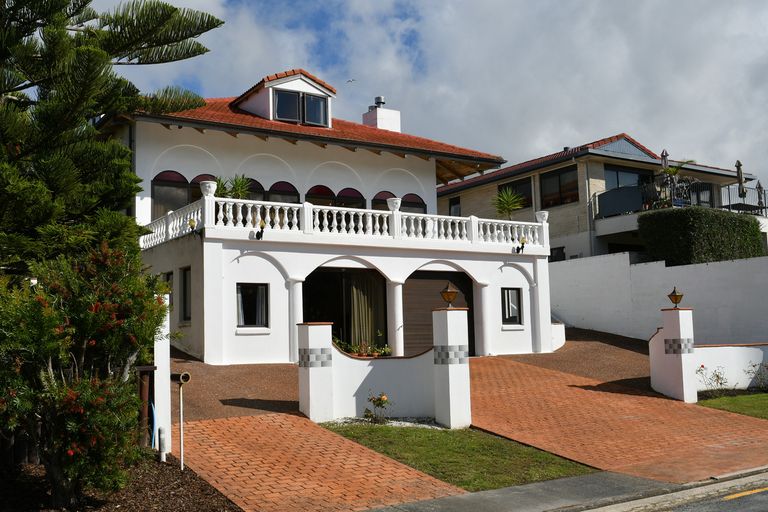 Photo of property in 4 Sunrise Boulevard, Snells Beach, 0920