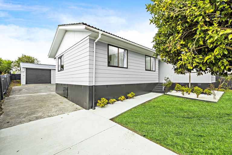 Photo of property in 10 Darnell Crescent, Clover Park, Auckland, 2019