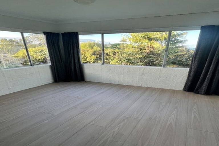 Photo of property in 11 Whitby Crescent, Mairangi Bay, Auckland, 0630