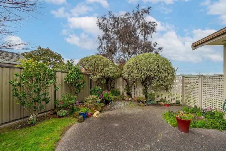 Photo of property in 14 Flemington Place, Taradale, Napier, 4112