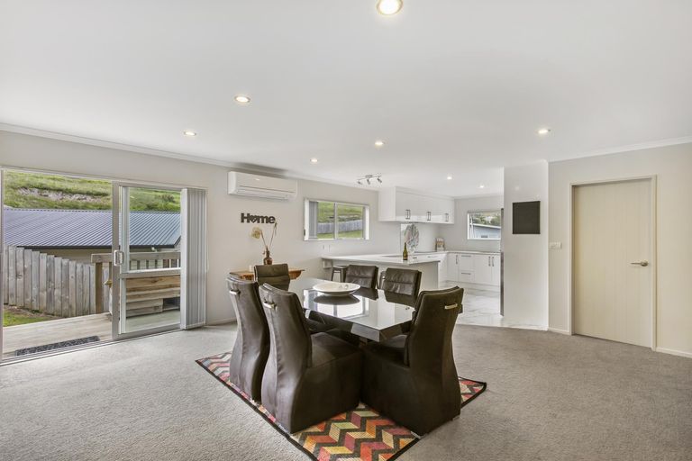 Photo of property in 43 Cape Vista Crescent, Pukekohe, 2120