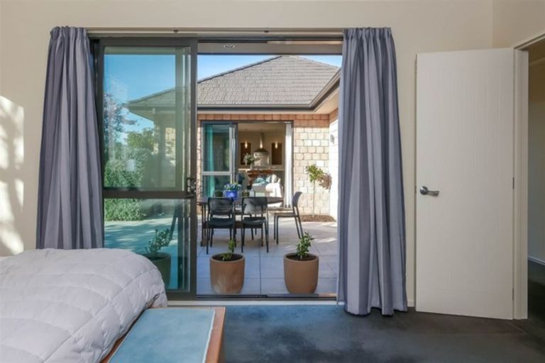 Photo of property in 8 Heaphy Court, Rolleston, 7614