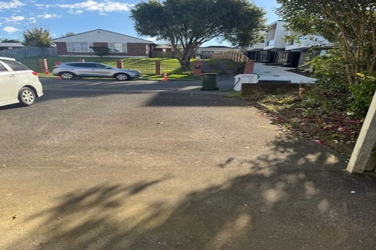 Photo of property in 16 Glenside Avenue, Pakuranga, Auckland, 2010