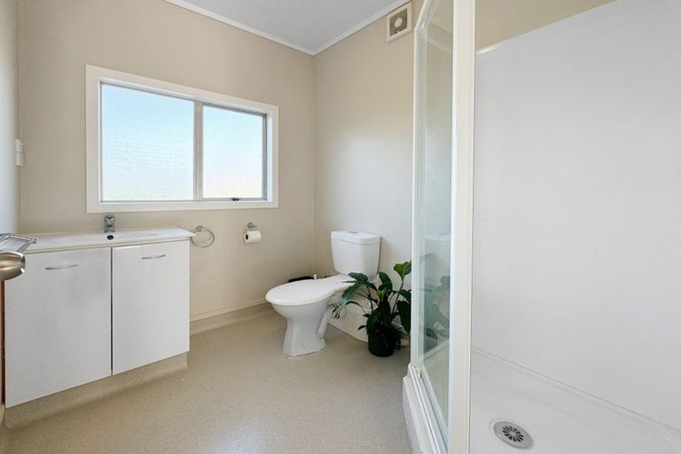 Photo of property in 33 Millen Avenue, Pakuranga, Auckland, 2010