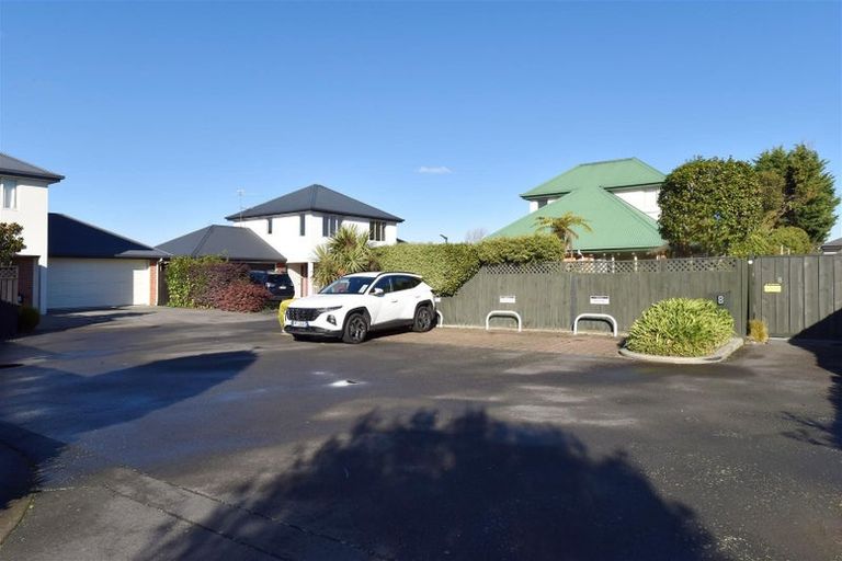 Photo of property in 4 Rosefield Lane, Northcote, Christchurch, 8052