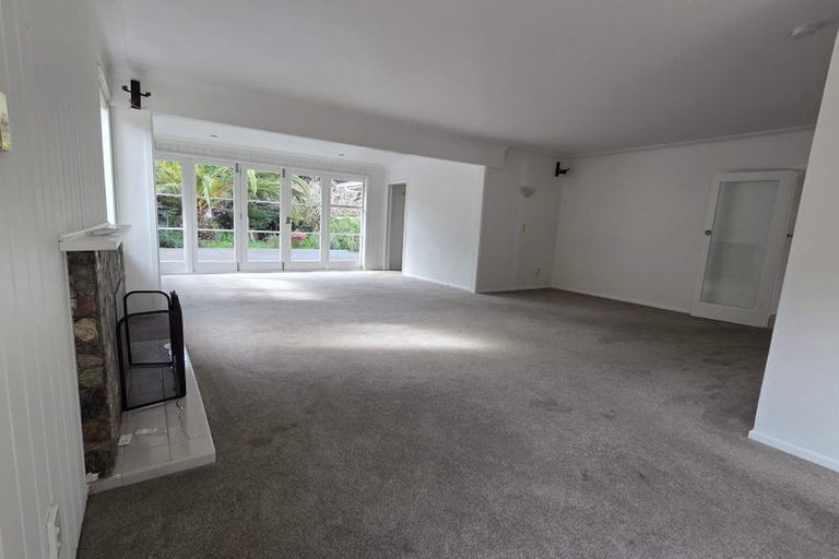Photo of property in 9 Kerswill Place, Pakuranga, Auckland, 2010