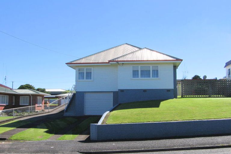 Photo of property in 28 Neal Street, Putaruru, 3411