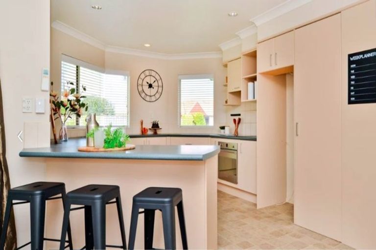 Photo of property in 18 Halcione Close, Flagstaff, Hamilton, 3210