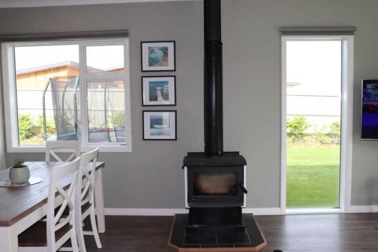 Photo of property in 2 Neva Street, Fortrose, Invercargill, 9875