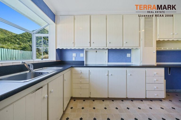 Photo of property in 32 Black Beech Street, Birchville, Upper Hutt, 5018