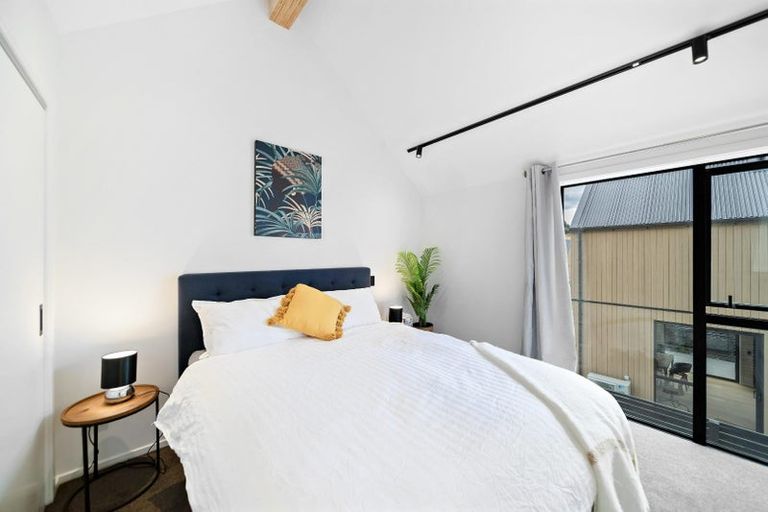 Photo of property in 13 Boulder Lane, Jacks Point, 9371