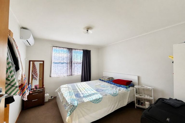Photo of property in 12a Mcentee Street, Papakura, 2110