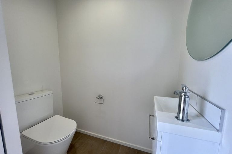 Photo of property in 2/41 York Street, Hamilton East, Hamilton, 3216