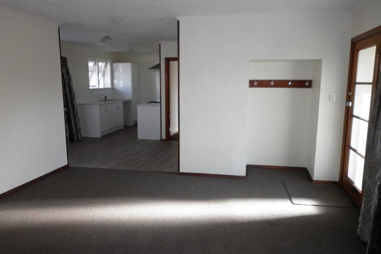 Photo of property in 43 Totara Park Road, Clouston Park, Upper Hutt, 5018