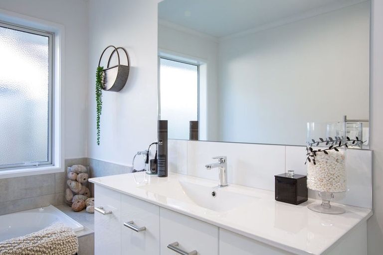 Photo of property in 18 Boyce Crescent, Cambridge, 3434