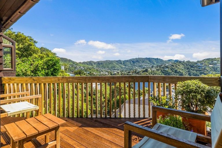 Photo of property in 8a Margaret Street, Wadestown, Wellington, 6012