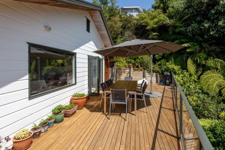 Photo of property in 9 Ridge Road, Tairua, 3508