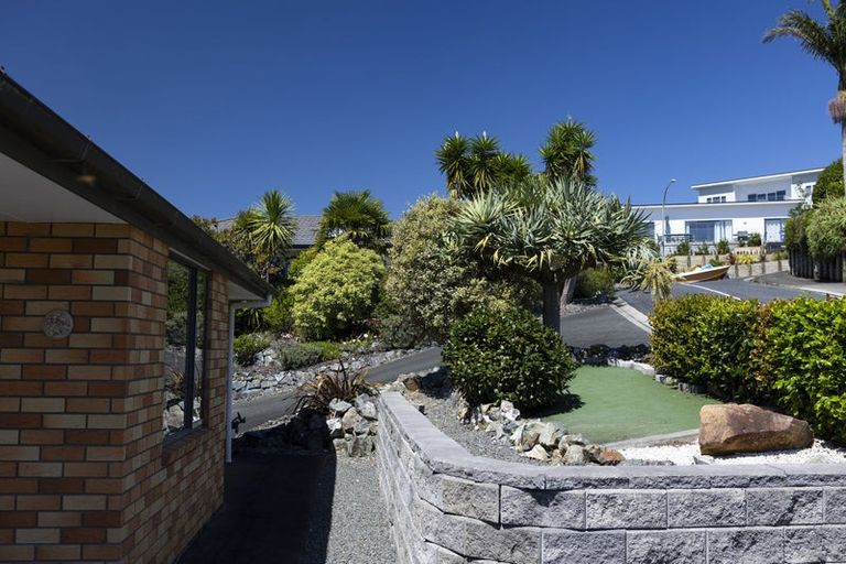 Photo of property in 4 Protea Drive, Cable Bay, 0420