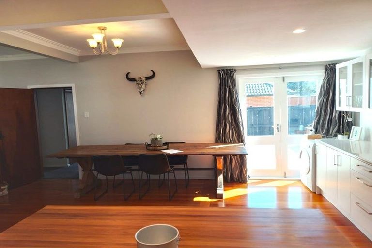 Photo of property in 6 Coates Grove, Silverstream, Upper Hutt, 5019