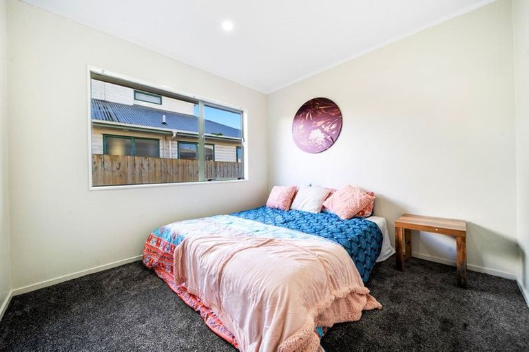 Photo of property in 2/19 Oratu Place, Manurewa, Auckland, 2102