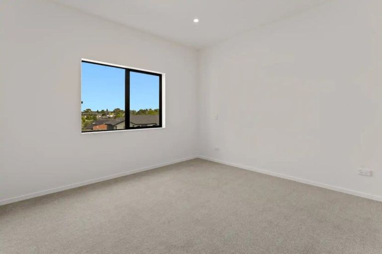 Photo of property in 19d Vida Place, Howick, Auckland, 2014