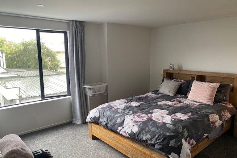 Photo of property in 9 Kahu Road, Riccarton, Christchurch, 8041