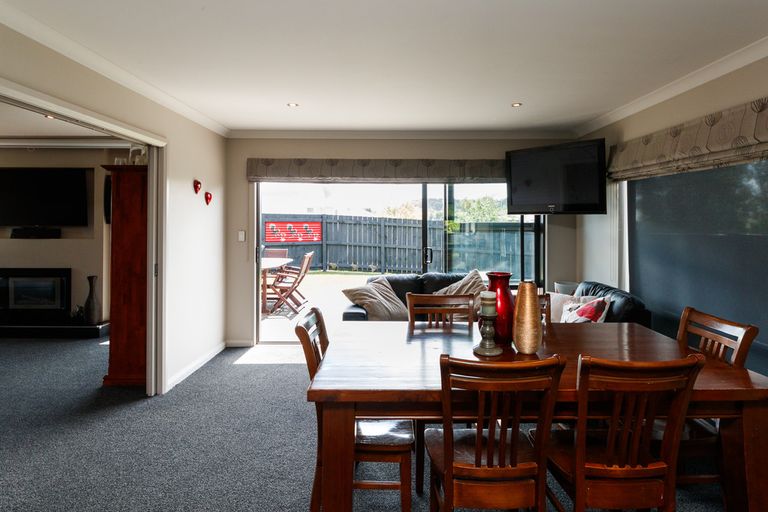 Photo of property in 63d James Line, Kelvin Grove, Palmerston North, 4414