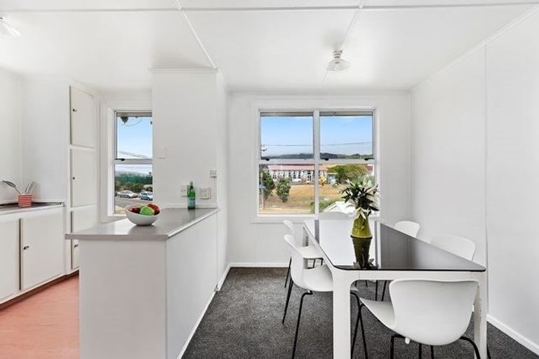 Photo of property in 55 Piko Street, Titahi Bay, Porirua, 5022