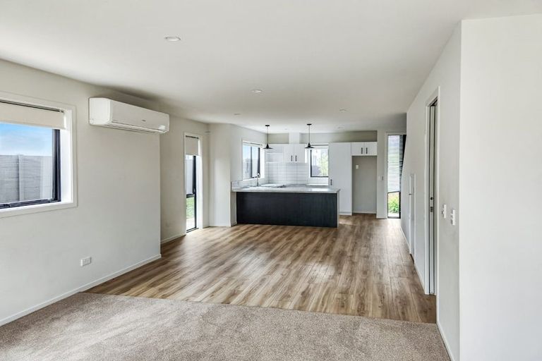 Photo of property in 37 Pipi Place, Levin, 5510