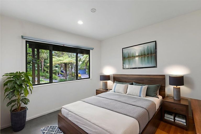 Photo of property in 30 Glenwood Avenue, Birkenhead, Auckland, 0626