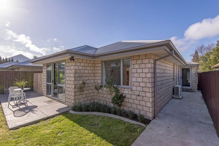 Photo of property in 4/335 Main South Road, Hornby, Christchurch, 8042