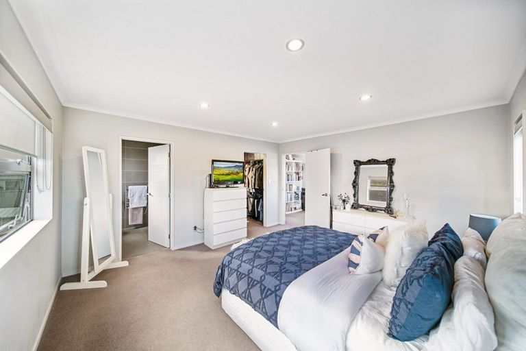 Photo of property in 13a Fiesta Drive, Half Moon Bay, Auckland, 2012