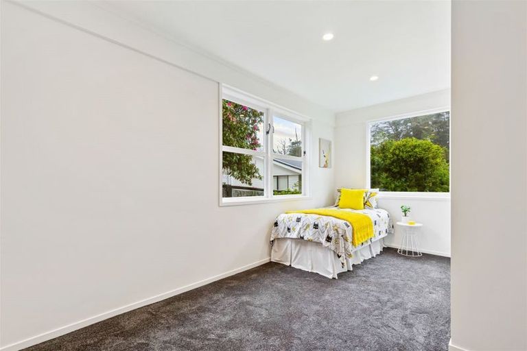 Photo of property in 53 Pine Avenue, Henderson, Auckland, 0612