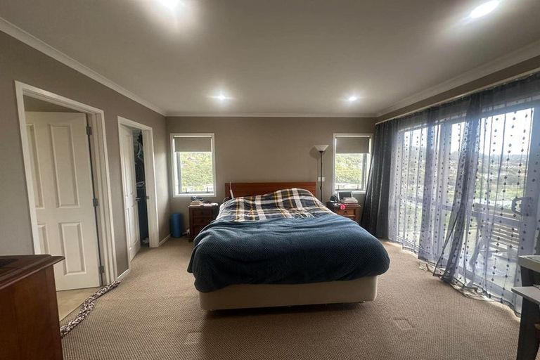 Photo of property in 4 Bluejacket Place, Whitby, Porirua, 5024