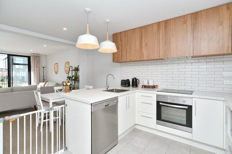 Photo of property in 3/8 New Brighton Road, Shirley, Christchurch, 8061