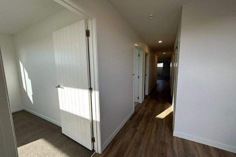 Photo of property in 6 Tauhinu Place, Papamoa, 3118